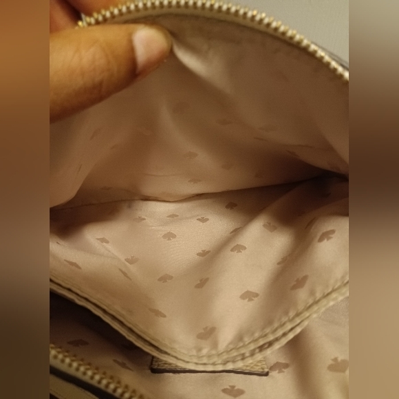 ♠️Kate Spade♠️ *EUC* Women's, Crossbody Bag, Color Cream, White - Picture 9 of 9